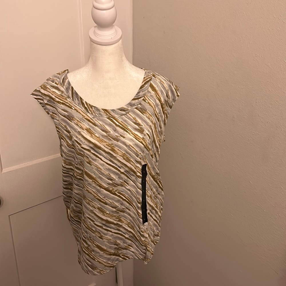 Banana Republic printed Malibu tank tee Size M